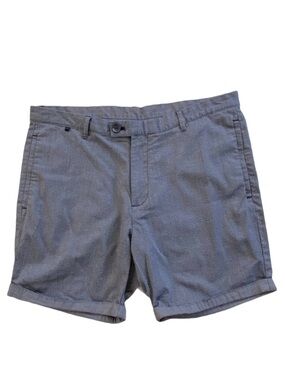 Calvin Klein Chino Shorts Flat Front Cuffed Body Fit Minimalist Size 36 Stretch